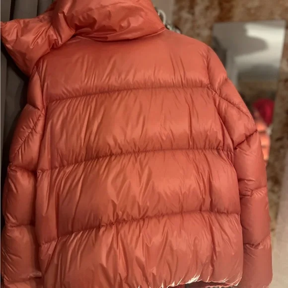 Moncler women jacket beautiful brand new never worn with tags.